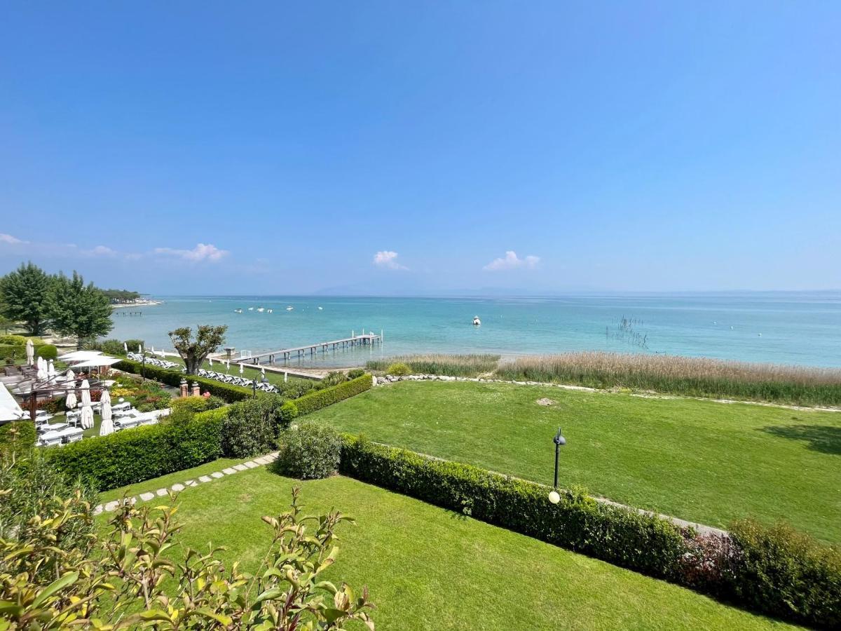 Residence Virgilio Sirmione Eksteriør billede