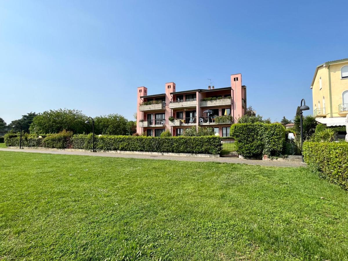 Residence Virgilio Sirmione Eksteriør billede