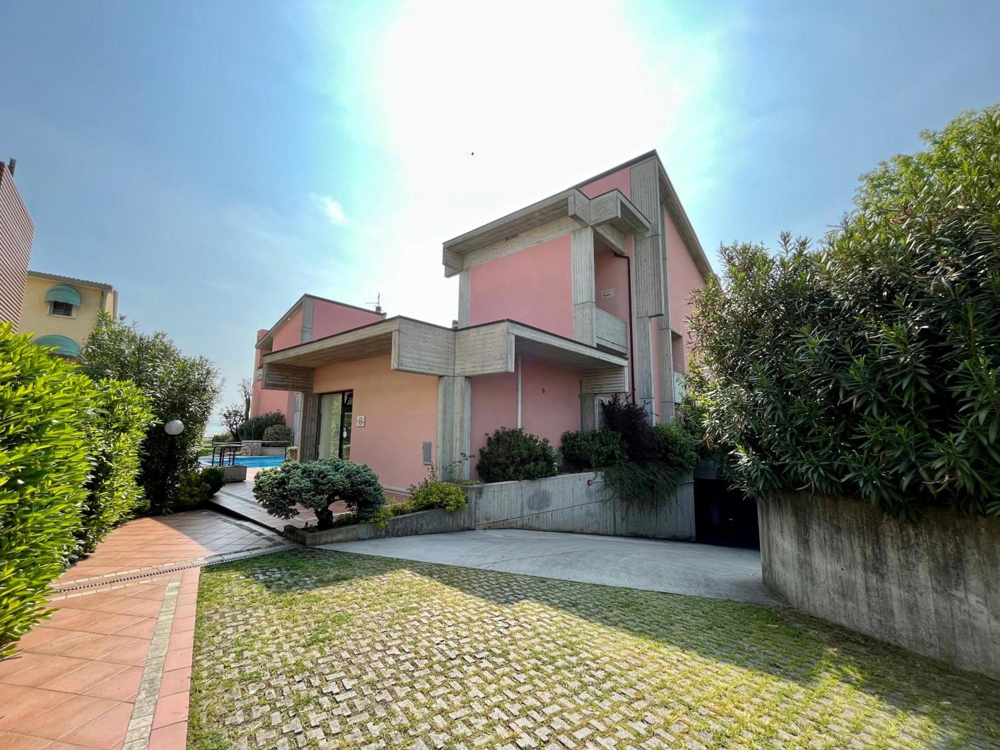 Residence Virgilio Sirmione Eksteriør billede