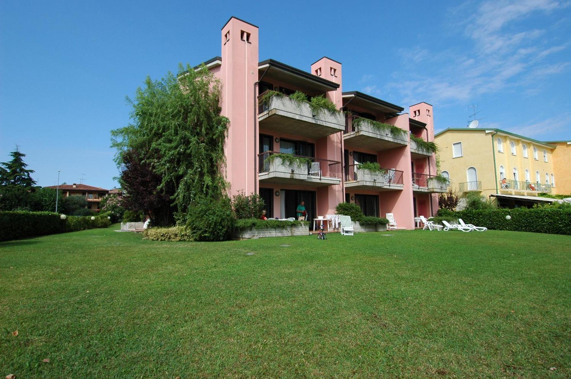 Residence Virgilio Sirmione Eksteriør billede